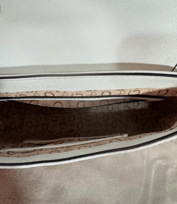 CROSSBODY GUESS